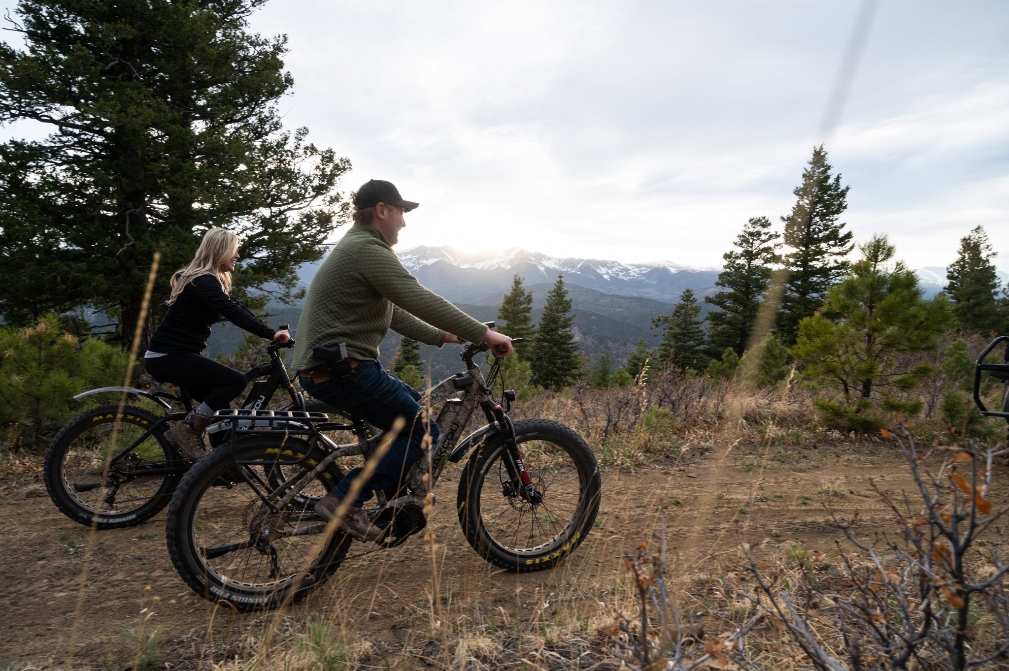 Hardtail vs. Full-Suspension Electric Bikes: What’s Different & Which is Better? - Bakcou