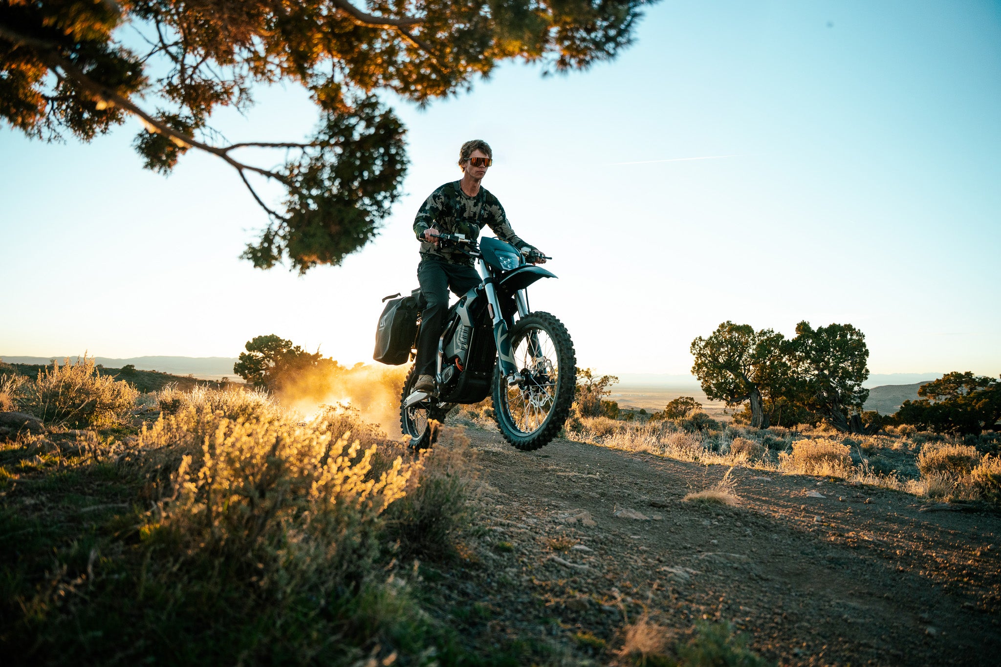 EMOTO: Rugged Backcountry Electric Dirt Bikes | Bakcou