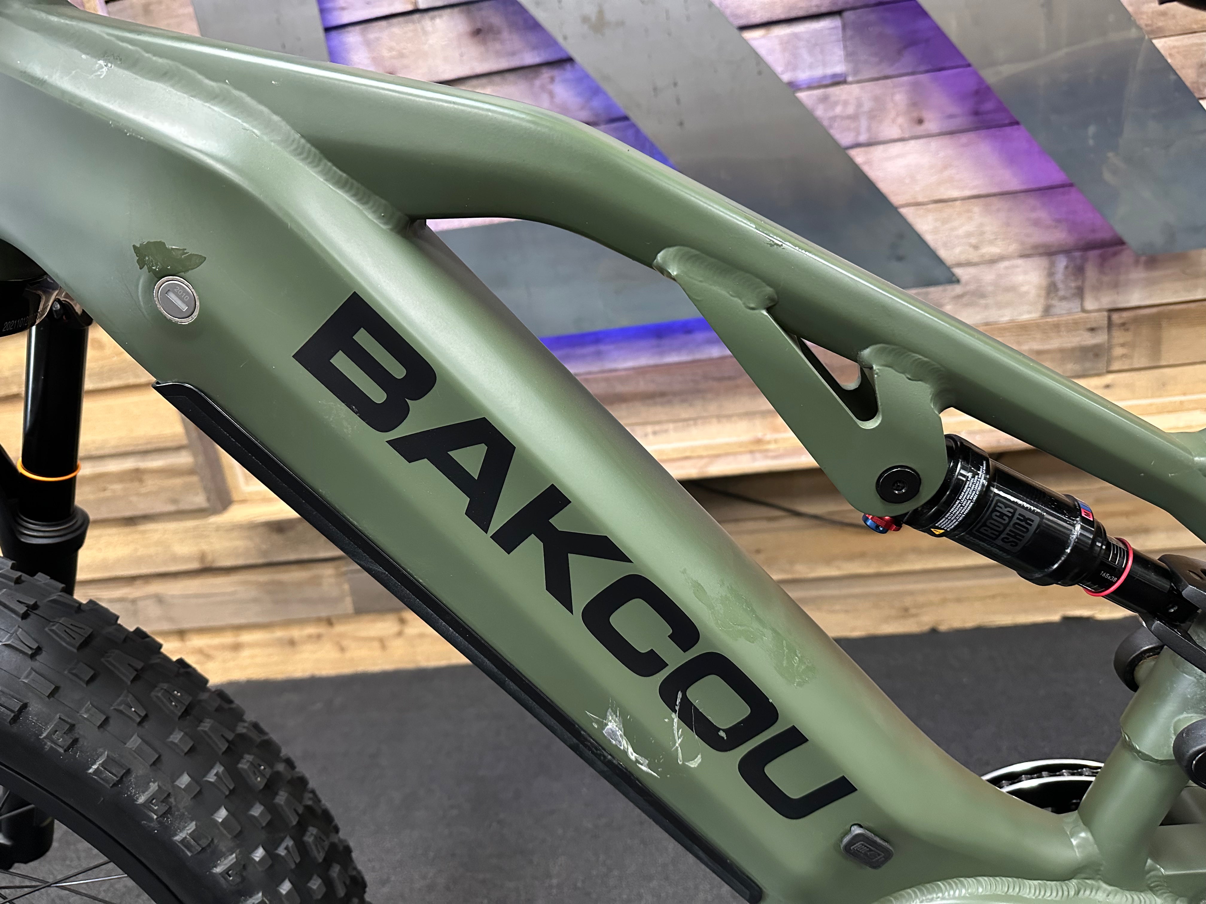 Scout / Large / Matte Green/ 21ah / 0210