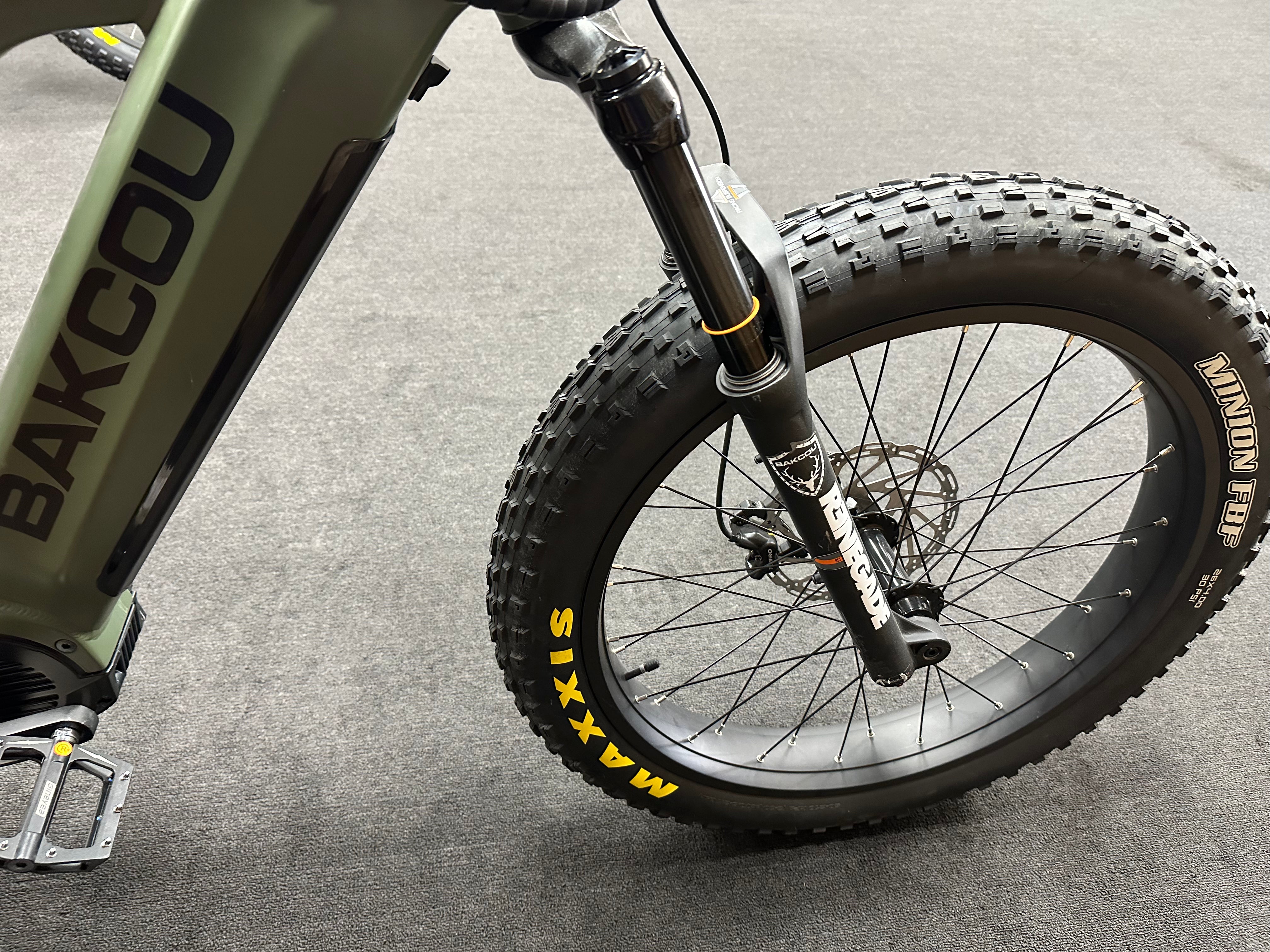 Scout / Large / Matte Green/ 21ah / 0210