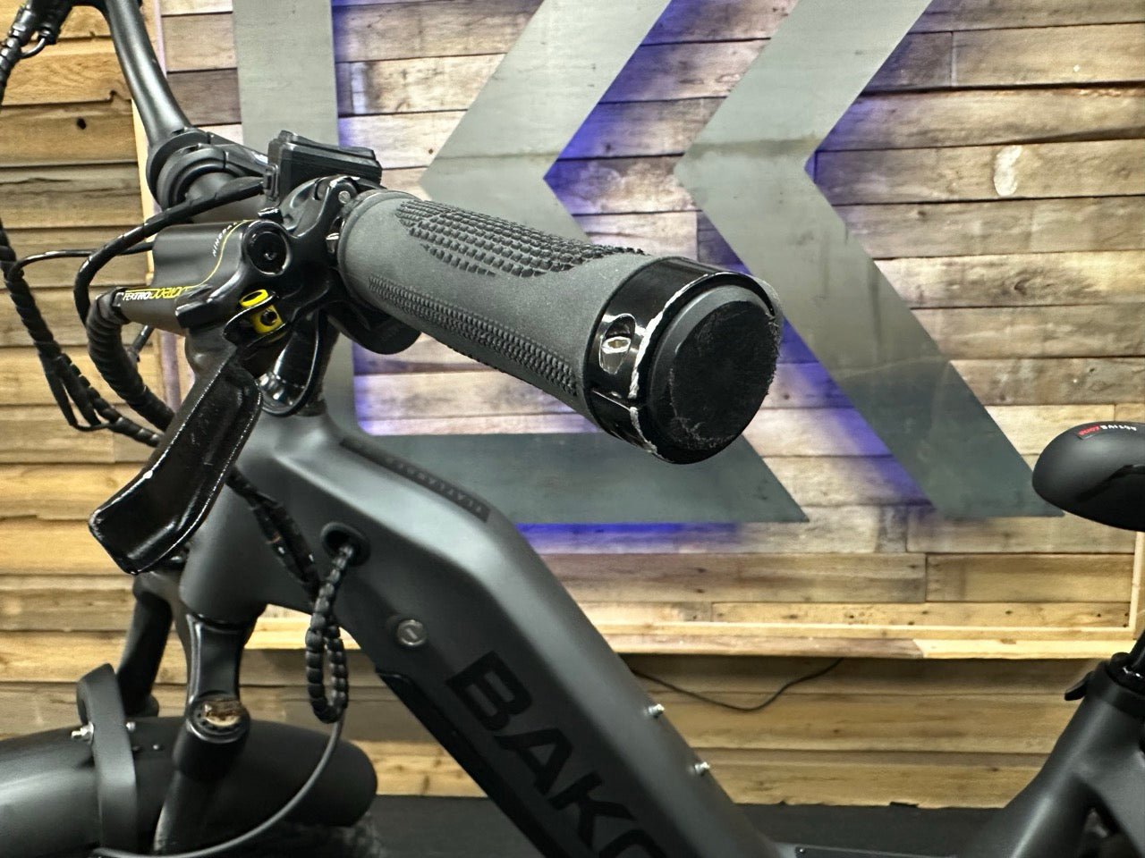 Flatlander SD 24" / Gunmetal Grey / 20ah / 0025 - Bakcou