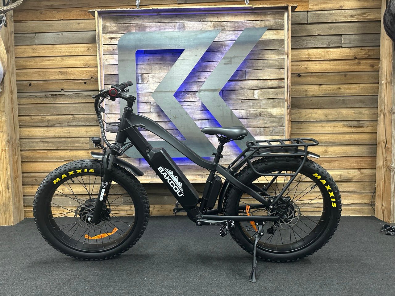 Kodiak Matte Black 25ah - Showroom Special #5138 - Bakcou