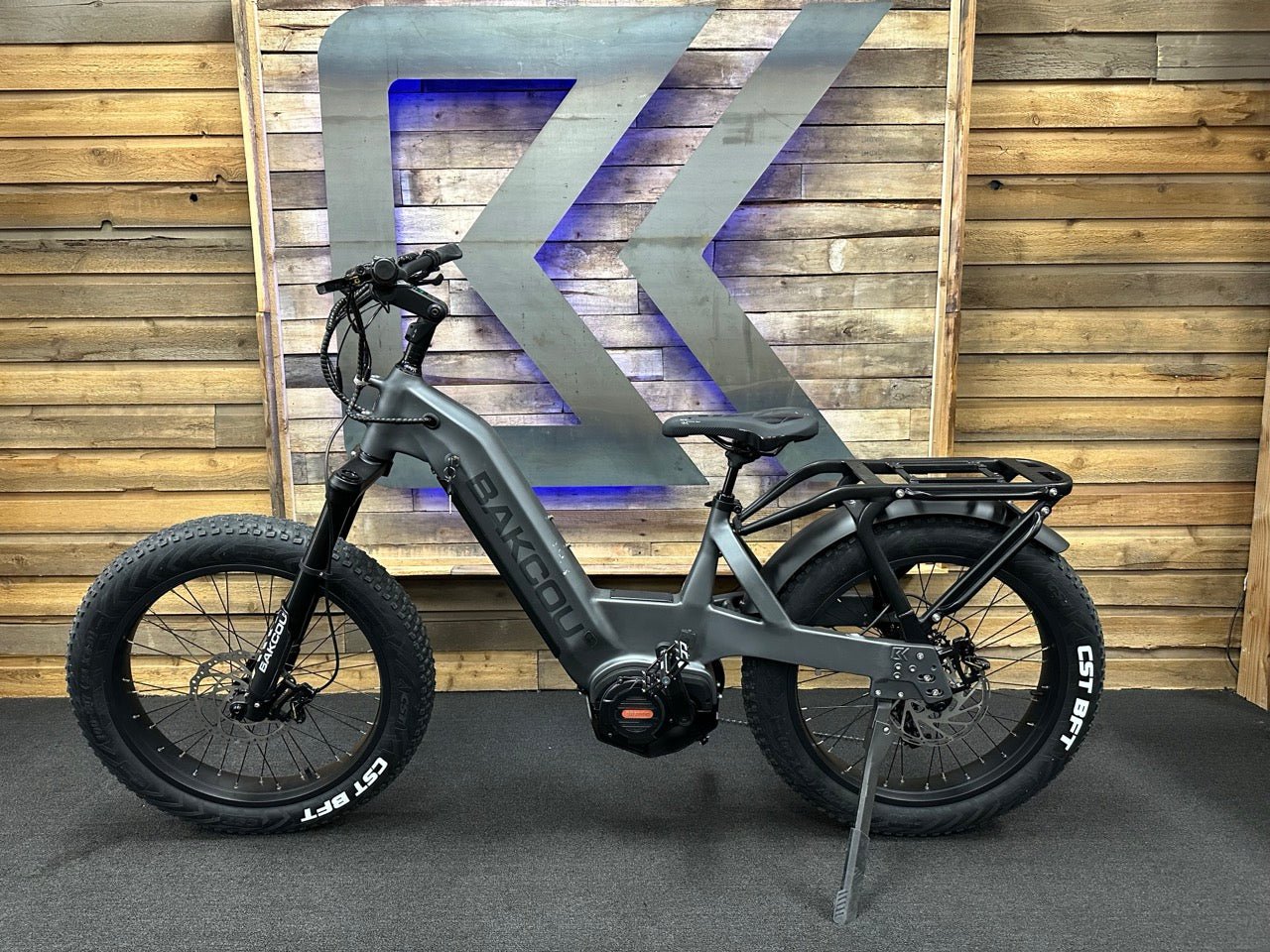 Mule SD 24" / Matte Gunmetal Grey / 20ah / 0100 - Bakcou