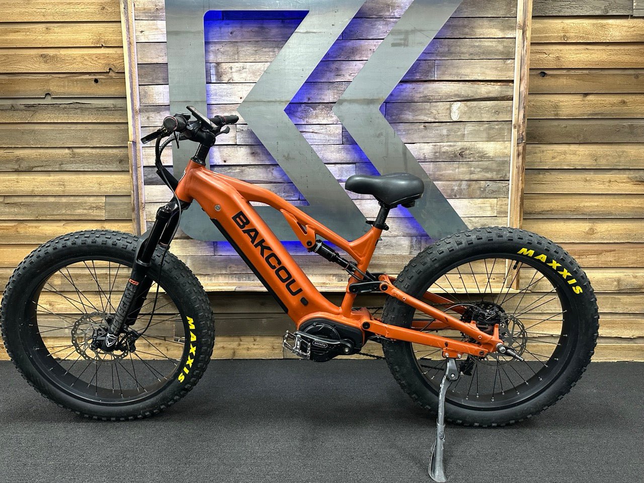 Scout 26" / Medium 17" / Matte Burnt Orange / 17.5ah / 0333 - Bakcou
