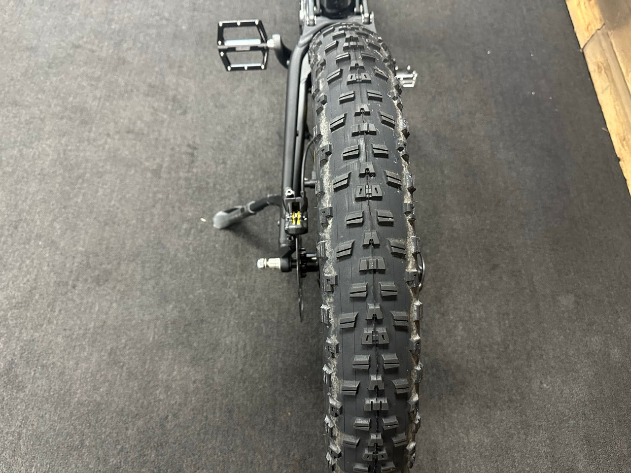 Scout / Large / Matte Black/ 21ah / 1488 - Bakcou